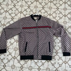 Gucci Men's Black and Gray Patterned rain jacket